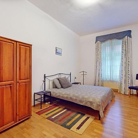 Central Apartmany Biela Street Братислава Экстерьер фото