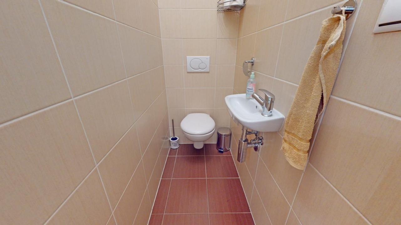 Central Apartmany Biela Street Братислава Экстерьер фото