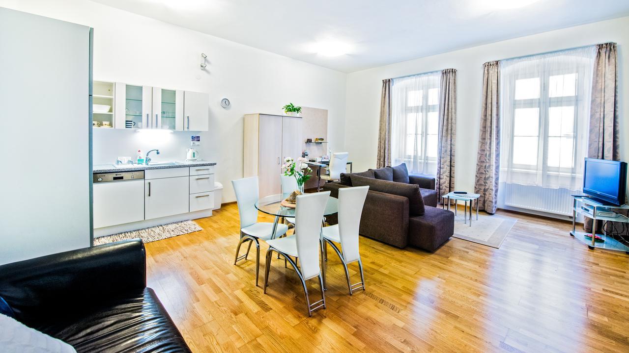 Central Apartmany Biela Street Братислава Экстерьер фото